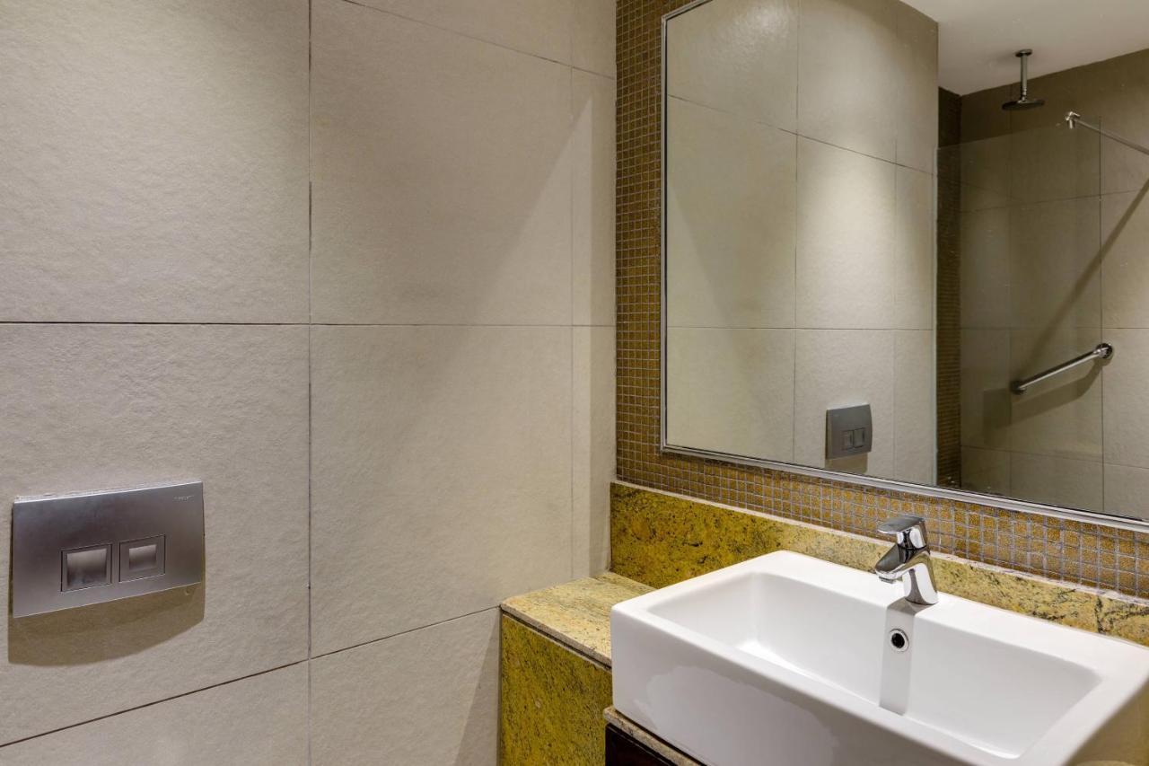 Protea Hotel By Marriott Ikeja Select Lagos Exteriör bild