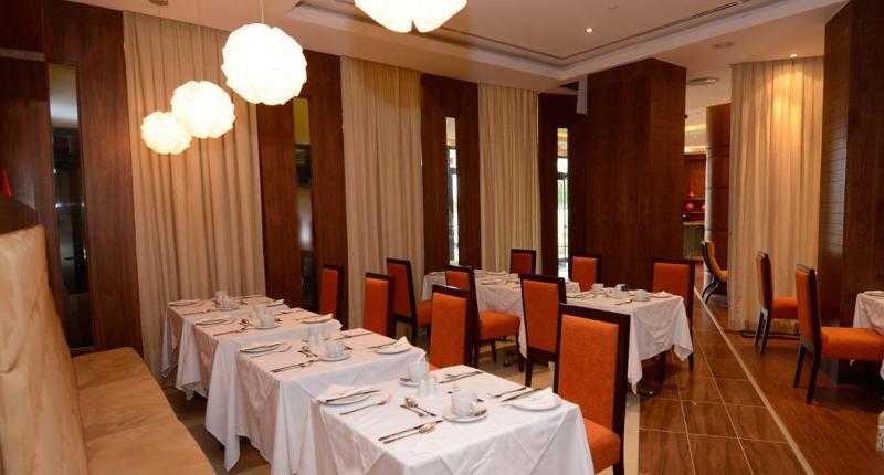 Protea Hotel By Marriott Ikeja Select Lagos Exteriör bild