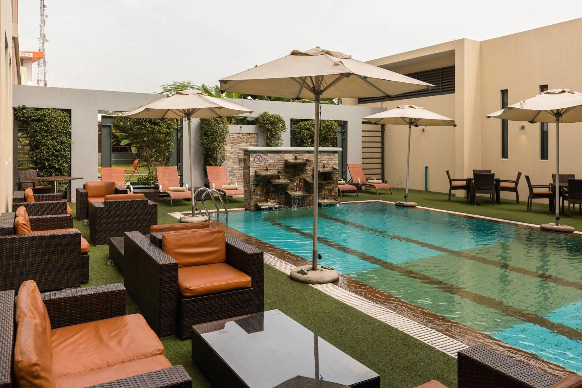 Protea Hotel By Marriott Ikeja Select Lagos Exteriör bild